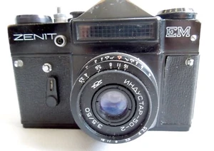 *Made in USSR* ZENIT EM 35mm Single Lens Reflex *Black Body* *FREE SHIPPING* - Picture 1 of 11