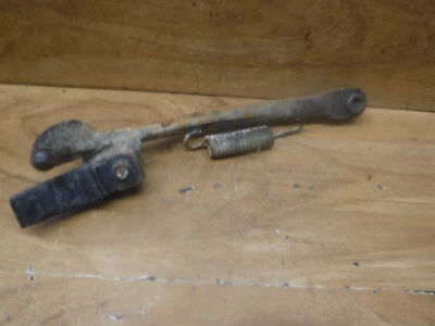 VINTAGE 1984 84 HONDA MAGNA VF1100 OEM KICKSTAND FOOT SIDE KICK STAND SPRING Foto 1 de 4