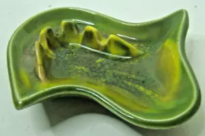 CCIL Orics California Kunstkeramik 945 USA Aschenbecher grün 4,5"x3,5" - Bild 1 von 5