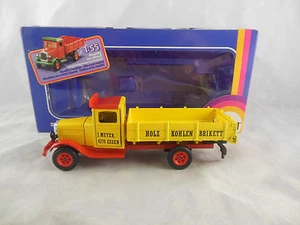 Scarce Siku 2521 White Dropside Truck in Yellow Holz Kohlen Brikett - Picture 1 of 1
