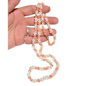 VTG ANGEL SKIN CORAL INTERLOCKING BEADED NECKLACE 14K GOLD CLASP 30 1/4" 46.3 G - Picture 1 of 7