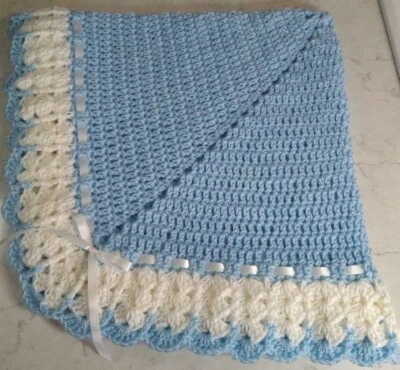 NUEVA Manta Bebé Ganchillo Hecha a Mano Afgana (Azul y Blanco) Foto 1 de 4