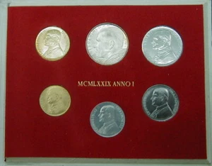 1979 Italy VATICAN the first set COINS with silver John Paul II in OFFICIAL BOX - Picture 1 of 4