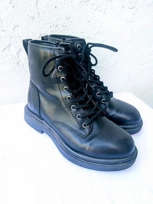 Botas de Combate Madden Girl Gwinn Negras, Cremallera, Con Cordones, Talla 6.5 Foto 1 de 4