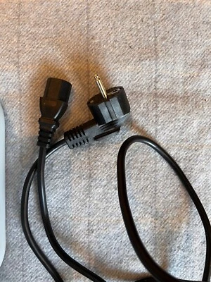 Approximately 25 x EURO Schuko Plug to IEC socket power lead. - Image 1 of 2
