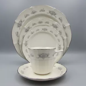 Noritake Fine China SOUTHERN LACE Service for Four - 20pc Set - Picture 1 of 7