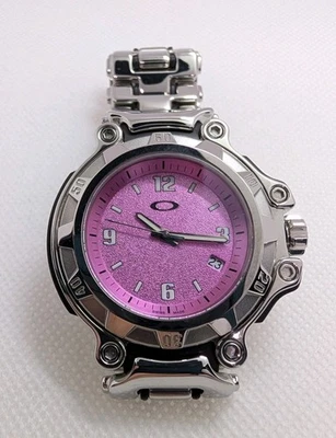 Mint Oakley Crankcase pink small watch mm hollowpoint gmt minute machine judge  - Image 1 of 4