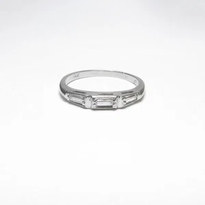 1930s Vintage 14K White Gold 3 Baguette Cut Diamond Band Style Ring 0.30 Cts - Picture 1 of 4