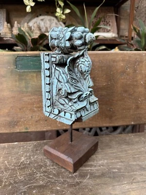 Antiguo soporte pintado azul loro tallado a mano de madera antiguo 1800 con soporte Foto 1 de 4