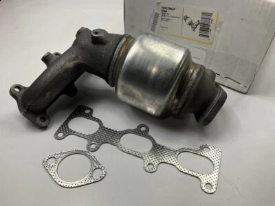 Коллектор каталитического преобразователя Magnaflow 50909 передний прямой посадки для 06–10 Kia 2,7 л - Изображение 1 из 4