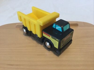 Camión de volteo de madera Tonka 2014 madera 819Lr-cb5 Foto 1 de 4