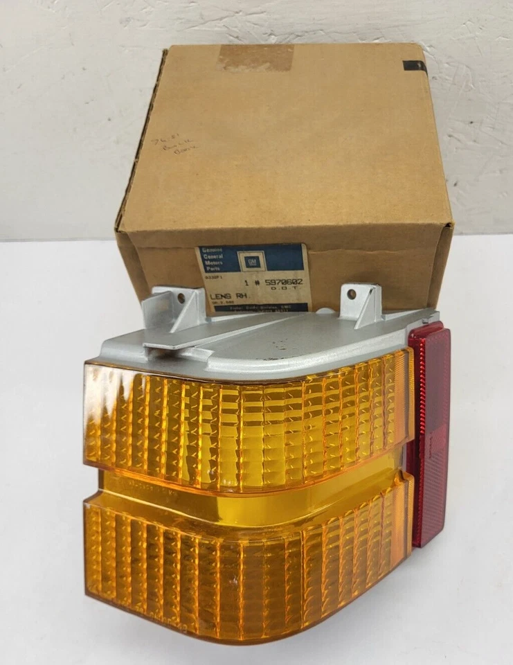 Lente lámpara trasera esquina derecha personalizada Buick Lesabre Lesabre 1979 5970602 NOS Foto 1 de 4