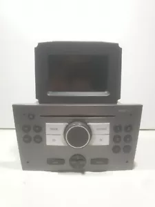VAUXHALL OPEL MERIVA CORSA CD 30 STEREO WITH DISPLAY GM 453116246 24461294 - Picture 1 of 9