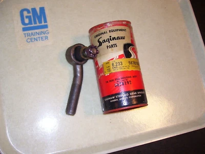 Nuevo de Lote Antiguo GM-Saginaw Tie Rod End 1961 1962 Oldsmobile todo excepto F85 RH 5671892 Foto 1 de 3