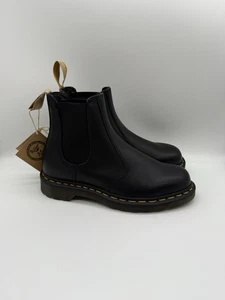 Dr. Martens Vegan 2976 Stivali Chelsea Nero Uomo Tg 8 Donna 9 - Foto 1 di 11