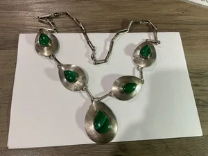 VINTAGE R.BEGAY STERLING SILVER MALACHITE NECKLACE- 25” & 76.5 GRAMS - Picture 1 of 10