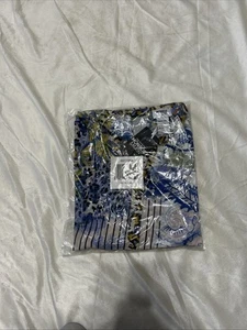 NWT Monroe & Main V-neck Women Blouse Sz M - Picture 1 of 15