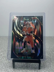 Panini Select 2024 - Premier Level Joe Burrow #127 negro y verde Shock Prizm - Imagen 1 de 2