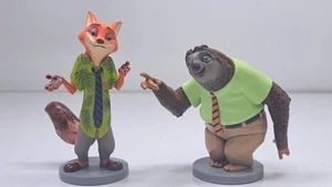Disney Zootopia Flash Slothmore Spielzeug Faultier Kuchen Topper Figur Arbeiter Posten - Bild 1 von 7