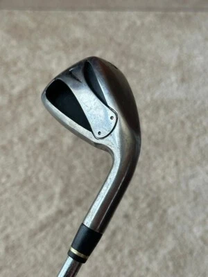 NIKE ESTILINGUE #6 FERRO COM EIXO DE AÇO R FLEX E EMPUNHADURA VERDE PREMIO - Imagem 1 de 4