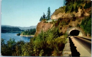 BONNEVILLE TUNNEL Columbia River Highway Oregon OR - Postcard - Imagen 1 de 2