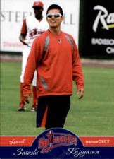 2013 Lowell Spinners Grandstand #19 Satoshi Kajiyama Trainer Shizouka Japan Card