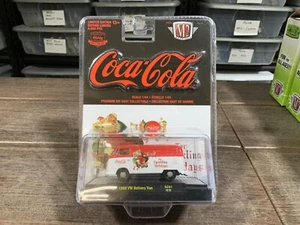 M2 MACHINES 1960 VW DELIVERY VAN SC01 HOBBY EXCLUSIVE SPARKLING HOLIDAYS RED - Picture 1 of 1