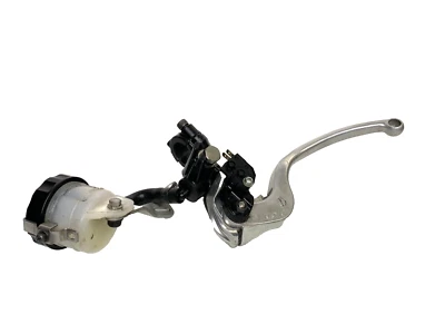 2009 TRIUMPH DAYTONA 675 前刹车主缸安装支架杆 09-12 — 第 1/4 张图片