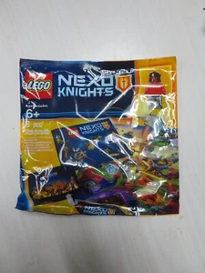 LEGO 5004388 NEXD KNIGHTS 8 PCS Free Shipping!! - Picture 1 of 2