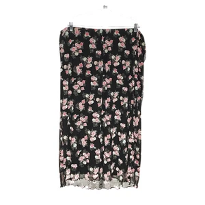 TORRID Midirock schwarz Blumen A-Linie 4 Plus - Bild 1 von 4