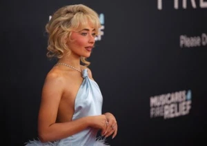 2025 Grammy Awards Red Carpet Fashion Photos - 4x6 Hochglanz gedrucktes Foto - Bild 1 von 1