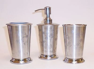 Nuovo 3 PC Metallo Color Argento Floreale Sapone Dispenser + Porta Spazzolino+ - Immagine 1 di 4