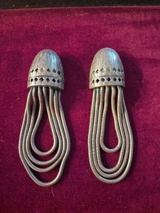  Graduierte geschlungene Schlangenkette bronzy silberfarben Clip Ohrringe Art Deco Vintage - Bild 1 von 3