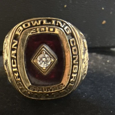 Anillo de diamantes American Bowling Congress 10K 18g 300 juego perfecto Foto 1 de 4