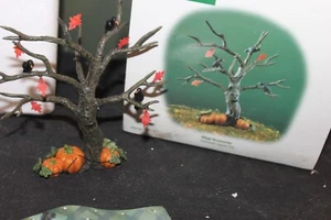 Department 56 Dorf Zubehör Halloween Spooky Tree 52770 Kürbisse KRÄHEN - Bild 1 von 3