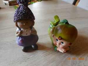 2 Stück Figur Blaubeere und Apfel Herbstkoration Innenbereich 10 cm - Picture 1 of 3