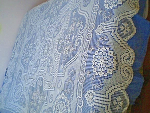 Antique Handmade Filet Lace Tablecloth Bedspreads - Imagen 1 de 12