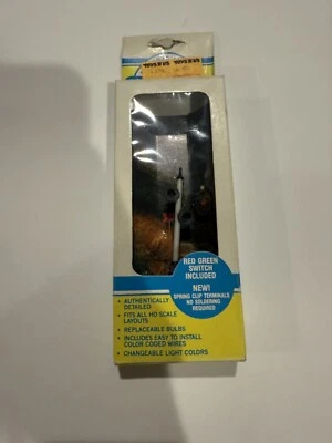 SCENE MASTER HO Scale 2-Light Target Signal Operating Railroad New Old Stock VTG - Image 1 of 4