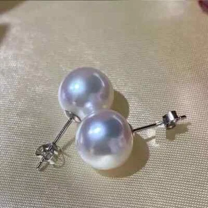 Gorgeous AAAAA 10-11mm South Sea White Round Pearl Earrings in 14K Platinum - Picture 1 of 6
