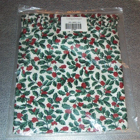 Longaberger Traditional Holly LARGE HAMPER Basket Liner ~Made in USA~ Brand New! Cover