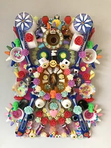 Cionondoli in plastica monouso monouso Kitsch opera d'arte originali riciclati e riutilizzati - Foto 1 di 7