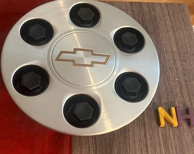 #NH 1999-2007 CHEVROLET SILVERADO TAHOE OEM AVALANCHE TAPA CENTRAL RUEDA 9595263 Foto 1 de 4