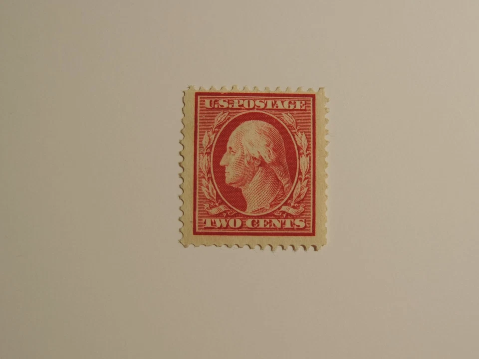 US Scott # 375 B  Washington 2 cent stamp .   Rare wide Margins - Image 1 of 2