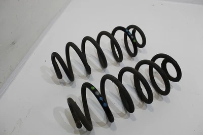 Par de muelles traseros Audi A5 8T B8 Quattro 1 verde 1 gris 2 marcas azules 8K0511115HC Foto 1 de 4