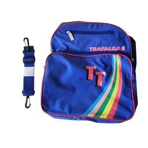 Trafalgar borsa a tracolla vintage anni 80 blu arcobaleno borsa da viaggio bordo rosso mai usata - Foto 1 di 5