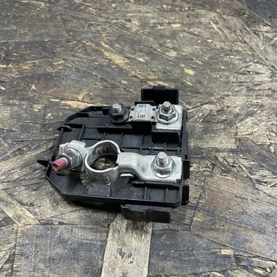 2010-2016 Hyundai Genesis Coupe Battery Positive Fuse Terminal OEM USED - Image 1 of 4