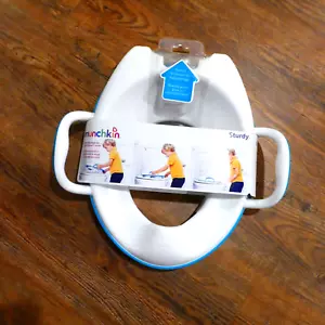 Asiento de entrenamiento para ir al baño resistente Munchkin, silla para ir al baño, orinal para niños, olla con borde antideslizante - Imagen 1 de 5