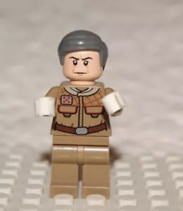 Lego  Star Wars  General Rieekan  sw0460  Minifigure - Picture 1 of 4