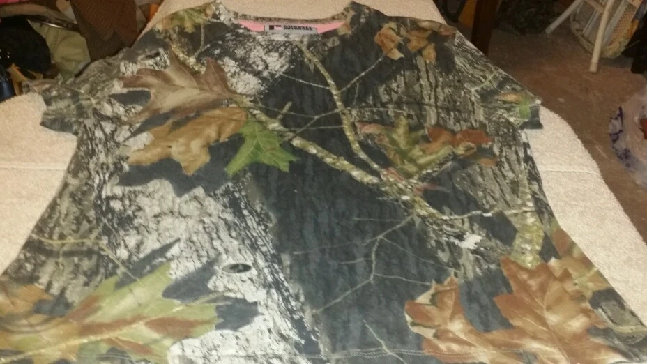 Women's Mossy Oak Breakup Camo short Sleeve Shirt medium - Image 1 of 2