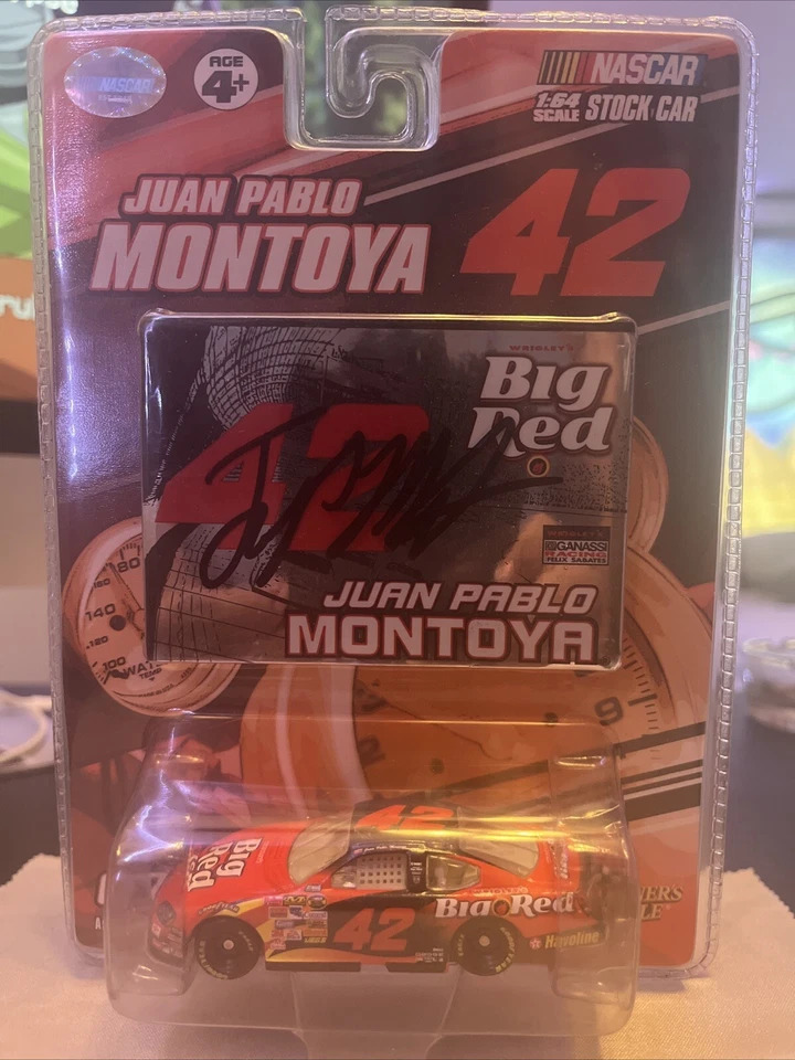Autografiado NASCAR Juan Pablo Montoya 42 coche escala 1:64 Stock Car, Nuevo en Paquete Foto 1 de 4